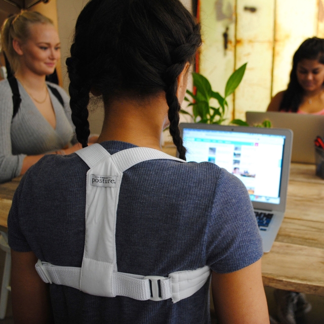 SWEDISH POSTURE Junior Posture Brace White 6-12 years