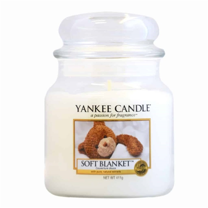 Yankee Candle Classic Medium Jar Soft Blanket Candle 411g in the group BEAUTY & HEALTH / Fragrance & Perfume / Other fragrances / Scented candles at TP E-commerce Nordic AB (38-59242)