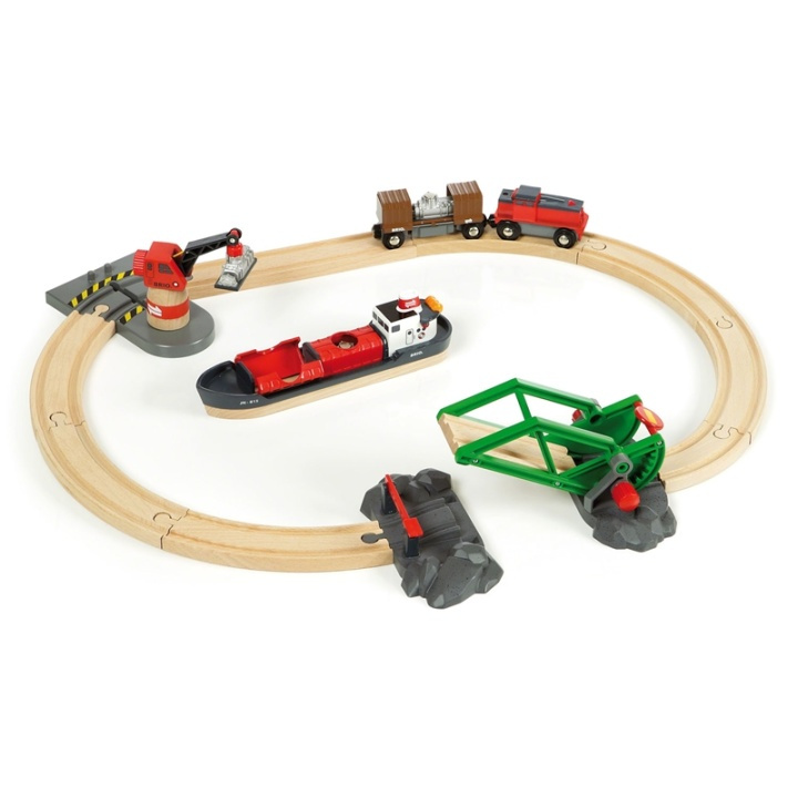 Brio 33061 Lasthamn Set in the group TOYS, KIDS & BABY PRODUCTS / Toys / Building toys / Brio train tracks at TP E-commerce Nordic AB (38-70212)