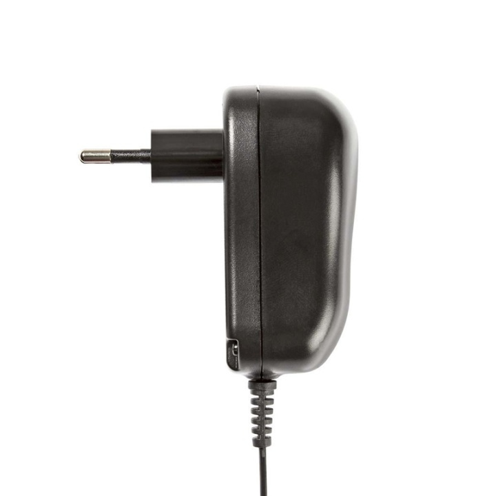 Nedis Universal AC Power Adapter | 12 W | 3 - 12 V DC | 1.80 m | 2.0 A | 6 plug(s) | Black in the group COMPUTERS & PERIPHERALS / Laptops & accessories / Computer chargers / Chargers for laptops / Universal at TP E-commerce Nordic AB (38-73093)