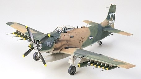 Tamiya 1/48 DOUGLAS A-1J SKYRAIDER in the group Sport, leisure & Hobby / Hobby / Plastic models / Airplanes/Helicopters at TP E-commerce Nordic AB (A06228)