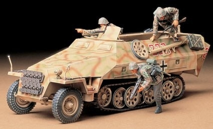 Tamiya 1/35 SD KFZ 251/1 AUF D in the group Sport, leisure & Hobby / Hobby / Plastic models / Military vehicles (land) at TP E-commerce Nordic AB (A06307)