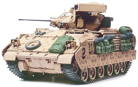 Tamiya 1/35 BRADLEY M2A2 ODS IFV in the group Sport, leisure & Hobby / Hobby / Plastic models / Military vehicles (land) at TP E-commerce Nordic AB (A06347)