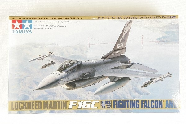 Tamiya 1/48 F-16C (block 25/32) in the group Sport, leisure & Hobby / Hobby / Plastic models / Airplanes/Helicopters at TP E-commerce Nordic AB (A06446)