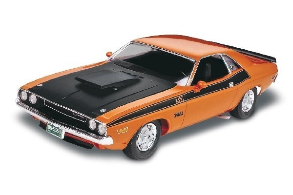 Revell 1970 Dodge Challenger 2\'n1 in the group Sport, leisure & Hobby / Hobby / Plastic models / Cars at TP E-commerce Nordic AB (A07967)