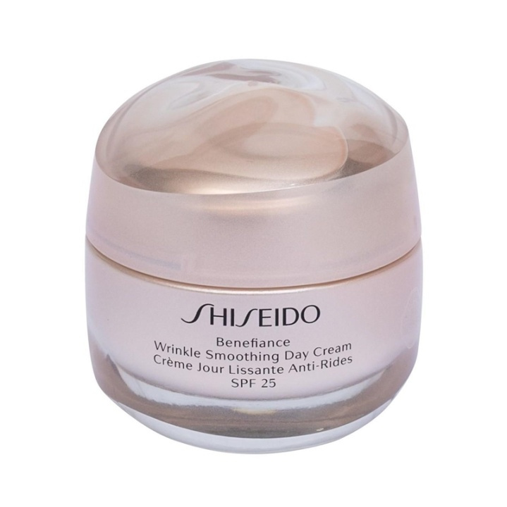 Shiseido Benefiance Wrinkle Smoothing Day Cream 50ml in the group BEAUTY & HEALTH / Skin care / Face / Face creams at TP E-commerce Nordic AB (A12982)