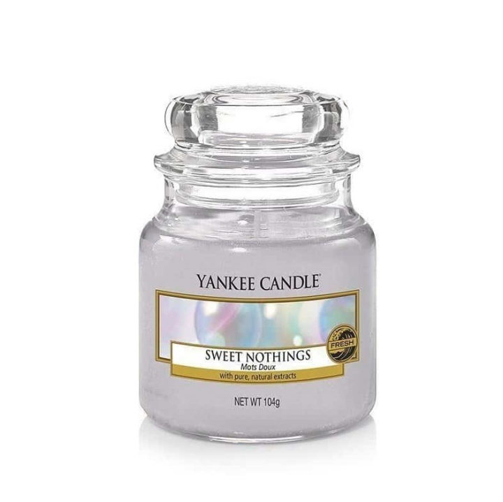 Yankee Candle Classic Small Jar Sweet Nothings 104g in the group BEAUTY & HEALTH / Fragrance & Perfume / Other fragrances / Scented candles at TP E-commerce Nordic AB (A13320)