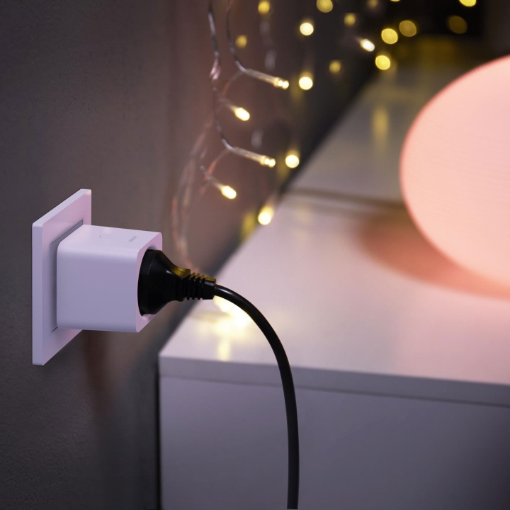 Philips Hue Smart plug in the group HOME, HOUSEHOLD & GARDEN / Electricity & Lighting / electrical installation / Wall sockets at TP E-commerce Nordic AB (C08595)