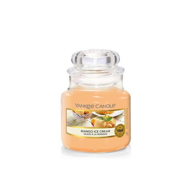 Yankee Candle Classic Small Jar Mango Ice Cream 104g in the group BEAUTY & HEALTH / Fragrance & Perfume / Other fragrances / Scented candles at TP E-commerce Nordic AB (C11205)