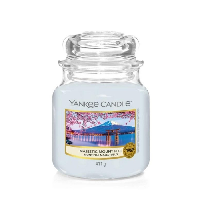 Yankee Candle Classic Medium Jar Majestic Mount Fuji 411g in the group BEAUTY & HEALTH / Fragrance & Perfume / Other fragrances / Scented candles at TP E-commerce Nordic AB (C11207)