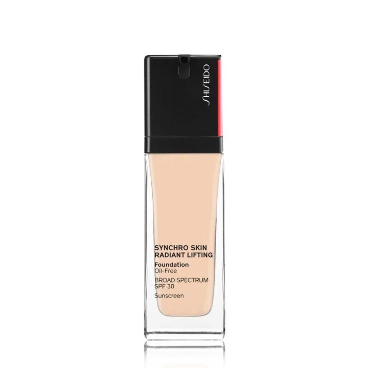 Shiseido Synchro Skin Radiant Lifting Foundation 130 30ml in the group BEAUTY & HEALTH / Makeup / Facial makeup / Foundation at TP E-commerce Nordic AB (C13863)