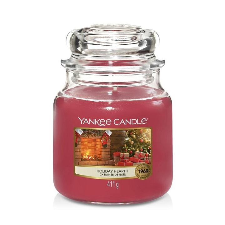 Yankee Candle Classic Medium Jar Holiday Hearth 411g in the group BEAUTY & HEALTH / Fragrance & Perfume / Other fragrances / Scented candles at TP E-commerce Nordic AB (C14040)