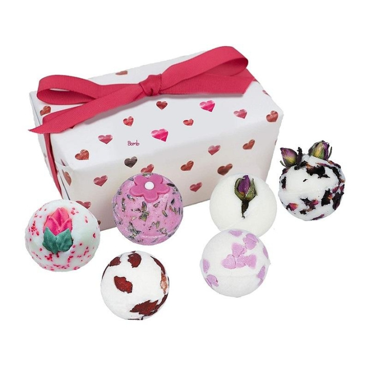 Bomb Cosmetics Little Box Of Love Gift Box in the group BEAUTY & HEALTH / Skin care / Body health / Bath & Shower gels at TP E-commerce Nordic AB (C14054)