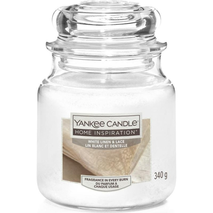 Yankee Candle Home Inspiration Medium White Linen & Lace 340g in the group BEAUTY & HEALTH / Fragrance & Perfume / Other fragrances / Scented candles at TP E-commerce Nordic AB (C23055)