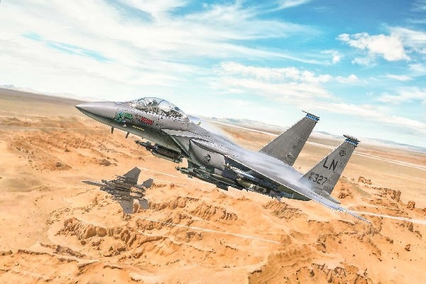 ITALERI 1:48 F-15E Strike Eagle in the group Sport, leisure & Hobby / Hobby / Plastic models / Airplanes/Helicopters at TP E-commerce Nordic AB (C29807)