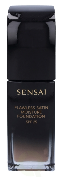 Sensai Flawless Satin Foundation SPF25 30 ml FS103 Sand Beige in the group BEAUTY & HEALTH / Makeup / Facial makeup / Foundation at TP E-commerce Nordic AB (C41543)