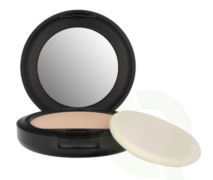 MAC Studio Fix Powder Plus Foundation 15 gr NW13 in the group BEAUTY & HEALTH / Makeup / Facial makeup / Foundation at TP E-commerce Nordic AB (C41679)