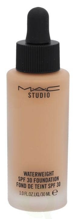 MAC Studio Waterweight Foundation SPF30 30 ml NC35 in the group BEAUTY & HEALTH / Makeup / Facial makeup / Foundation at TP E-commerce Nordic AB (C41693)