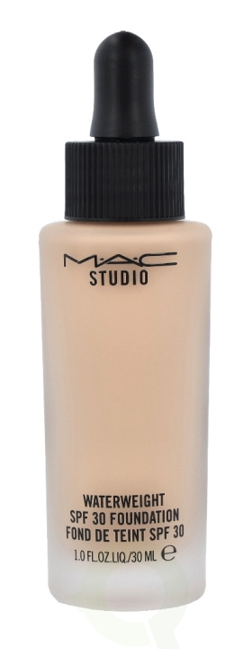 MAC Studio Waterweight Foundation SPF30 30 ml NC20 in the group BEAUTY & HEALTH / Makeup / Facial makeup / Foundation at TP E-commerce Nordic AB (C41694)