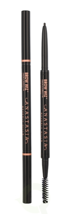 Anastasia Beverly Hills Brow Wiz 0.09 g Ash Brown in the group BEAUTY & HEALTH / Makeup / Eyes & Eyebrows / Brow pencils at TP E-commerce Nordic AB (C49837)