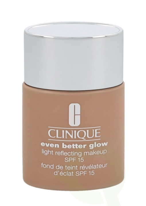 Clinique Even Better Glow Light Reflecting Makeup SPF15 30 ml CN52 Neutral in the group BEAUTY & HEALTH / Makeup / Facial makeup / Foundation at TP E-commerce Nordic AB (C50248)