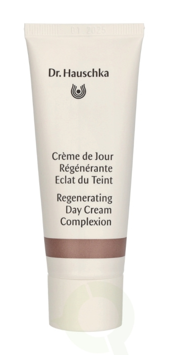 Dr. Hauschka Regenerating Day Cream Complexion 40 ml in the group BEAUTY & HEALTH / Skin care / Face / Face creams at TP E-commerce Nordic AB (C50854)