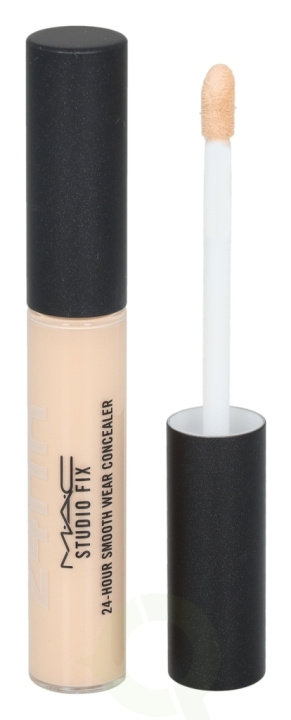 MAC Studio Fix 24-Hour Smooth Wear Concealer 7 ml NC15 in the group BEAUTY & HEALTH / Makeup / Facial makeup / Concealer at TP E-commerce Nordic AB (C53771)