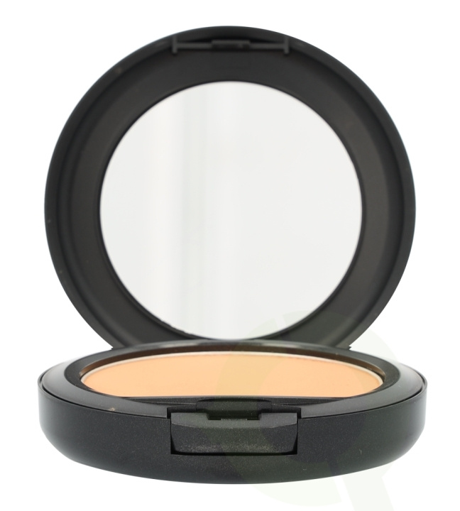 MAC Studio Fix Powder Plus Foundation 15 g NC42 in the group BEAUTY & HEALTH / Makeup / Facial makeup / Foundation at TP E-commerce Nordic AB (C53913)