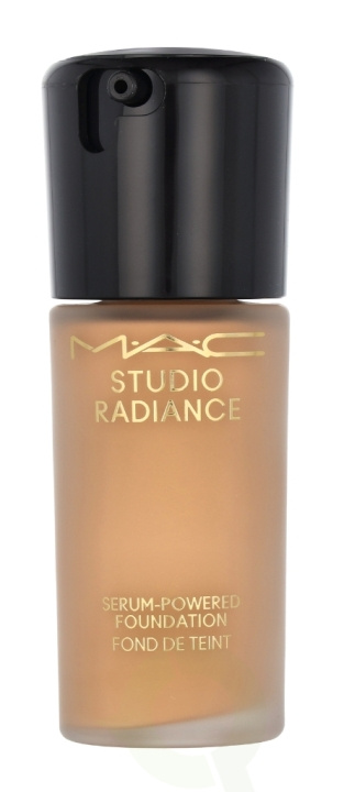 MAC Studio Radiance Serum-Powered Foundation 30 ml #NC20 in the group BEAUTY & HEALTH / Makeup / Facial makeup / Foundation at TP E-commerce Nordic AB (C63971)