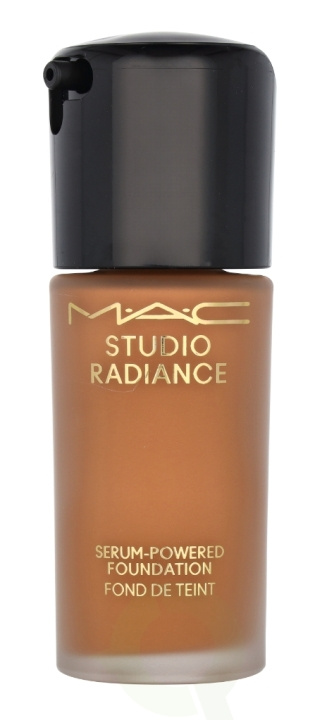 MAC Studio Radiance Serum-Powered Foundation 30 ml #NC45 in the group BEAUTY & HEALTH / Makeup / Facial makeup / Foundation at TP E-commerce Nordic AB (C63979)