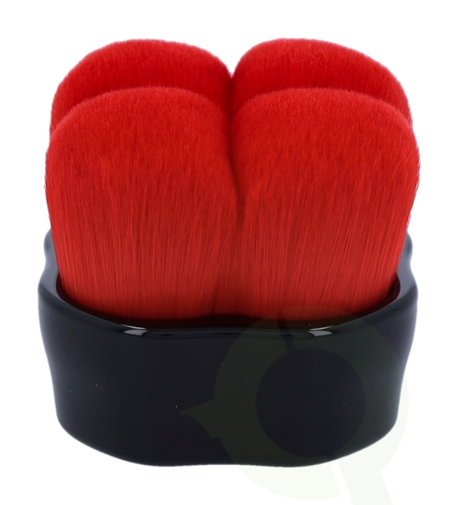 Shiseido Hanatsubaki Hake Polishing Face Brush 1 piece in the group BEAUTY & HEALTH / Makeup / Tools & Make up set / Brushes at TP E-commerce Nordic AB (C65651)