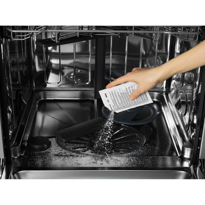 Electrolux M2GCP600 Clean & Care 3-in-1 for washing machines and dishwashers - 6 sachets in the group HOME, HOUSEHOLD & GARDEN / Cleaning products / Cleaning products at TP E-commerce Nordic AB (C67633)