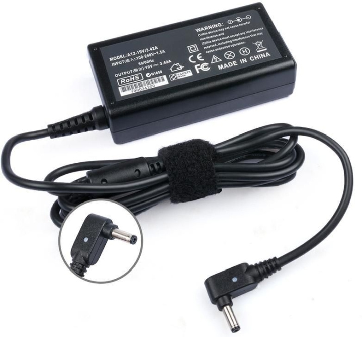 ASUS AC adapter 65 W 19V AC power supply (0A001-00045900) in the group COMPUTERS & PERIPHERALS / Laptops & accessories / Computer chargers / Chargers for laptops / ASUS at TP E-commerce Nordic AB (C68247)