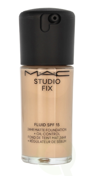 MAC Studio Fix Fluid Foundation SPF15 30 ml N4.5 in the group BEAUTY & HEALTH / Makeup / Facial makeup / Foundation at TP E-commerce Nordic AB (C75930)