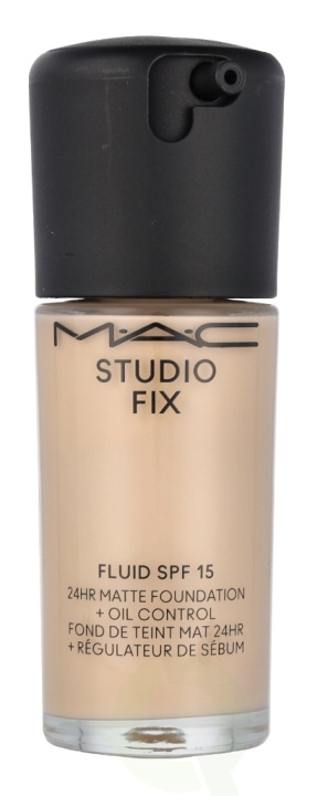 MAC Studio Fix Fluid Foundation SPF15 30 ml NC12 in the group BEAUTY & HEALTH / Makeup / Facial makeup / Foundation at TP E-commerce Nordic AB (C75936)