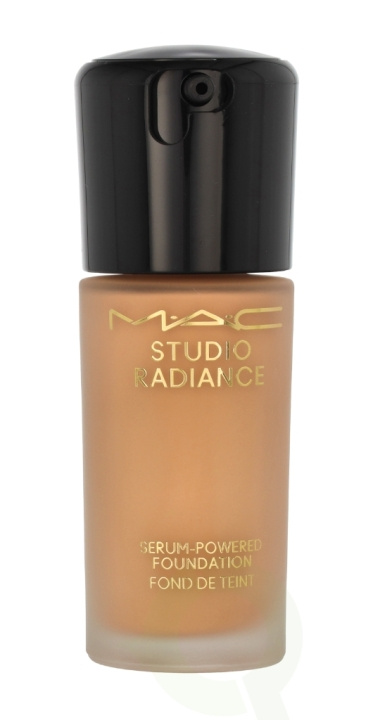 MAC Studio Radiance Serum-Powered Foundation 30 ml NC18 in the group BEAUTY & HEALTH / Makeup / Facial makeup / Foundation at TP E-commerce Nordic AB (C75948)