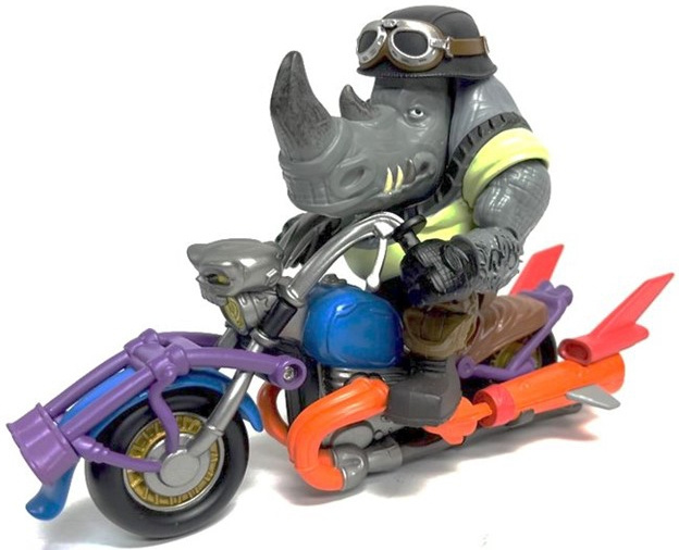 Teenage Mutant Ninja Turtles: Rocksteady Chopper Cycle figure + motorcycle in the group TOYS, KIDS & BABY PRODUCTS / Toys / Toy cars at TP E-commerce Nordic AB (C76178)