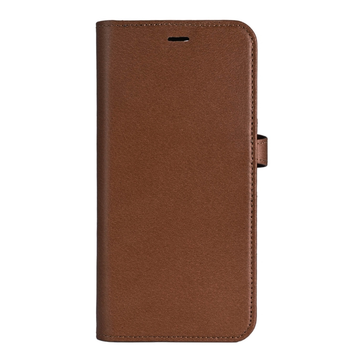 Buffalo Wallet Case 2-in-1 3 Card MagSeries Brown - iPhone 16 Pro Max in the group SMARTPHONE & TABLETS / Phone cases / Apple / iPhone 16 at TP E-commerce Nordic AB (C79379)