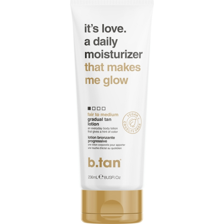 b.tan It\'s Love A Daily Moisturizer Gradual Tan Lotion 236 ml in the group BEAUTY & HEALTH / Skin care / Tanning / Sunless tanning at TP E-commerce Nordic AB (C80850)