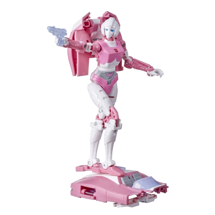 Transformers Generations War For Cybertron - Kingdom Deluxe Arcee (F0676) in the group TOYS, KIDS & BABY PRODUCTS / Toys / Figures & Miniatures at TP E-commerce Nordic AB (C80936)