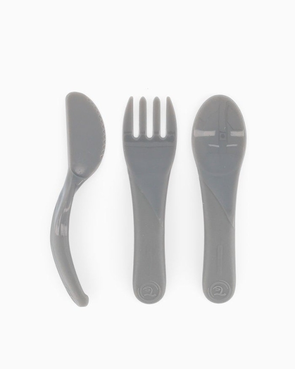 Twistshake Learn Cutlery 6+m Pastel Grey in the group TOYS, KIDS & BABY PRODUCTS / Eat & Drink / Children\'s tableware at TP E-commerce Nordic AB (C81039)