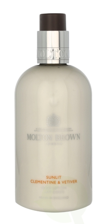 Molton Brown M.Brown Sunlit Clementine & Vetiver Body Lotion 300 ml in the group BEAUTY & HEALTH / Skin care / Body health / Body lotion at TP E-commerce Nordic AB (C82895)