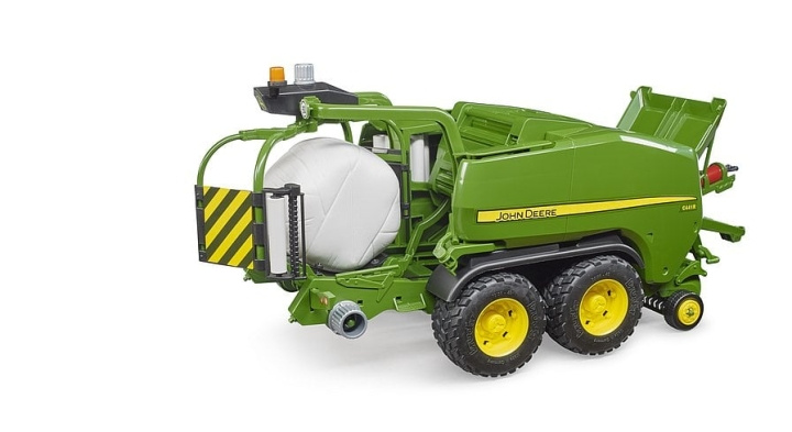 Bruder John Deere Wrapping baler C441R (02032) in the group TOYS, KIDS & BABY PRODUCTS / Toys / Toy cars at TP E-commerce Nordic AB (C83597)