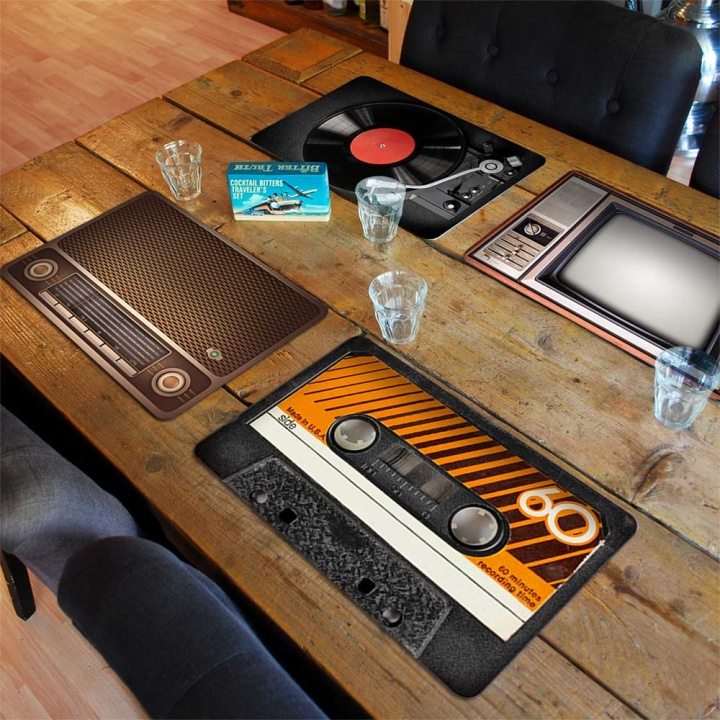 MikaMax Retro Placemats - Set of 4 (03777) in the group Sport, leisure & Hobby / Fun stuff / Smart home at TP E-commerce Nordic AB (C85219)