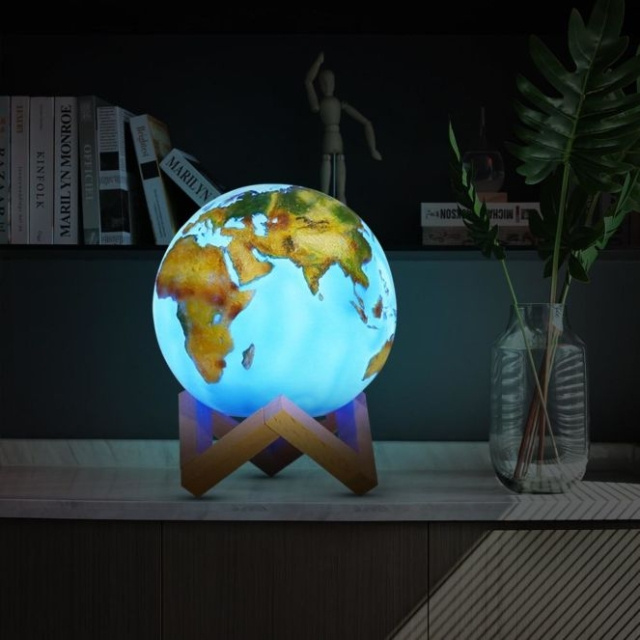 MikaMax Earth Lamp (04795) in the group Sport, leisure & Hobby / Fun stuff / Smart home at TP E-commerce Nordic AB (C85223)