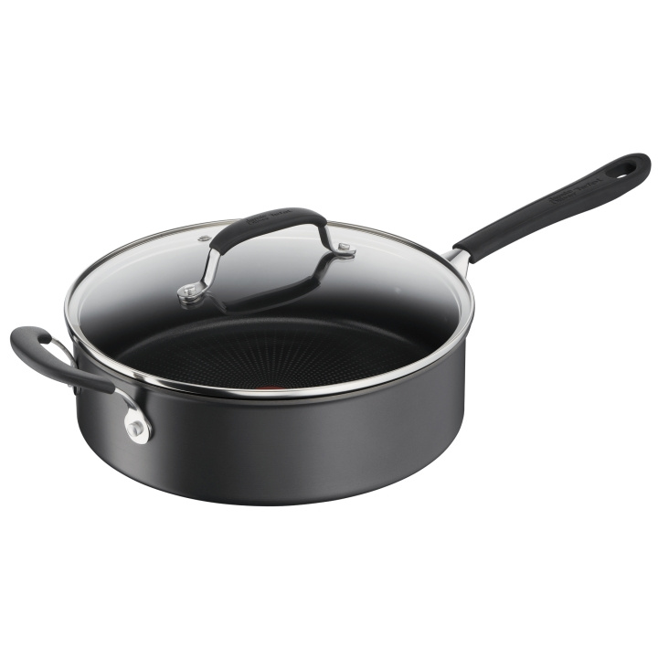 Tefal Hard titanium pro Sautepan 28 cm w.lid Black (G2893753) in the group HOME, HOUSEHOLD & GARDEN / Kitchen utensils / Frying pans at TP E-commerce Nordic AB (C85392)