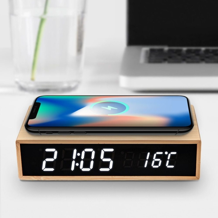 MikaMax BAMBOO WIRELESS CHARGER CLOCK in the group SMARTPHONE & TABLETS / Chargers & Cables / Wireless Qi chargers at TP E-commerce Nordic AB (C85999)