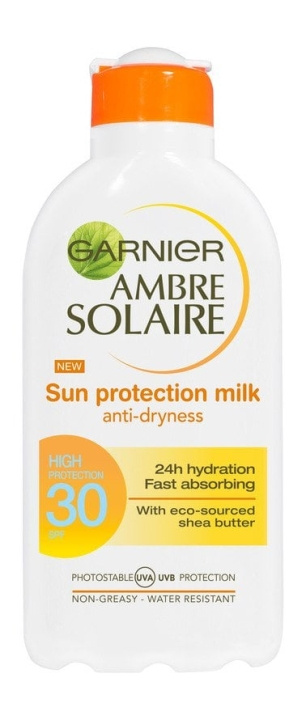 Garnier Ambre Solaire - Sun Protectioin Milk 200 ml - SPF 30 in the group BEAUTY & HEALTH / Skin care / Tanning / Sunscreen at TP E-commerce Nordic AB (C89075)