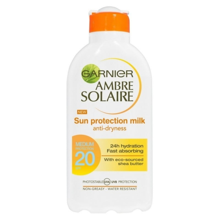 Garnier Ambre Solaire - Sun Protection Milk 200ml - SPF 20 in the group BEAUTY & HEALTH / Skin care / Tanning / Sunscreen at TP E-commerce Nordic AB (C89076)