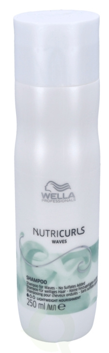 Wella Nutricurls Waves Shampoo 250 ml in the group BEAUTY & HEALTH / Hair & Styling / Hair care / Schampoo at TP E-commerce Nordic AB (C92271)